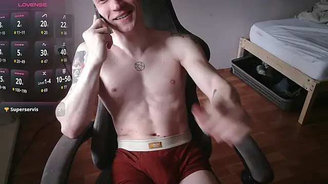 Snapshot of johnny_positive chatting on April 3, 6:44 am johnny positive online show from April 3, 6:44 am