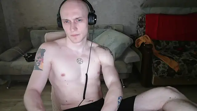 Snapshot of johnny_positive chatting on May 11, 2:45 pm johnny positive online show from May 11, 2:45 pm