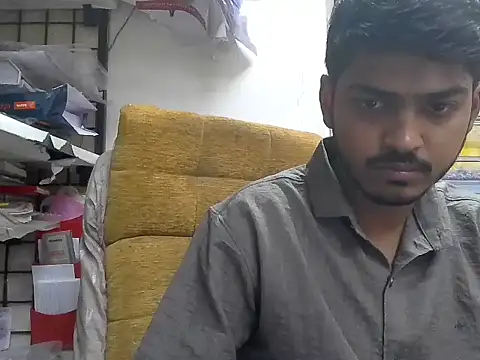 cute modell online show from December 20, 12:01 pm