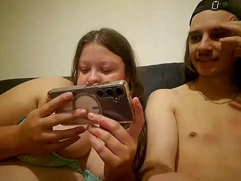 Snapshot of Laurajade9 chatting on January 11, 1:01 pm Laurajade9 online show from January 11, 1:01 pm