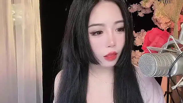 ying-love520 online show from February 4, 2:10 pm