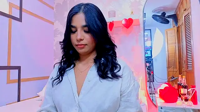 CharlotteGraay online show from February 14, 8:05 pm