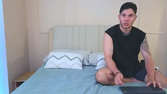 mr danni online show from June 4, 6:47 pm