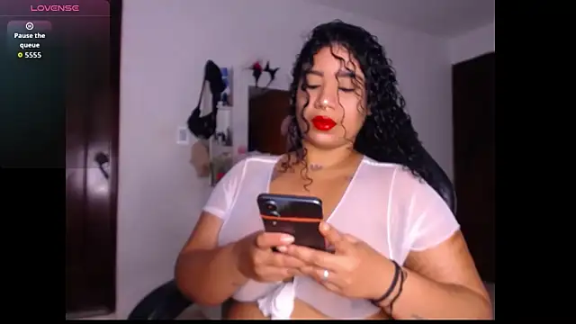 leslycarsson online show from December 21, 5:03 am