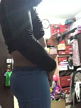 leonardohot1987 online show from January 22, 5:16 am