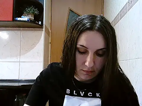 Snapshot of Yuliia30 chatting on March 4, 6:25 pm Yuliia30 online show from March 4, 6:25 pm