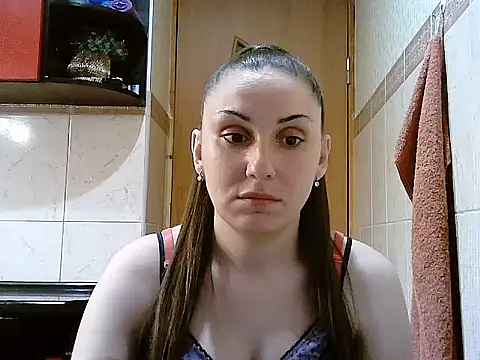 Snapshot of Yuliia30 chatting on March 10, 8:14 pm Yuliia30 online show from March 10, 8:14 pm