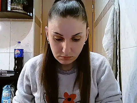 Snapshot of Yuliia30 chatting on March 20, 7:08 pm Yuliia30 online show from March 20, 7:08 pm