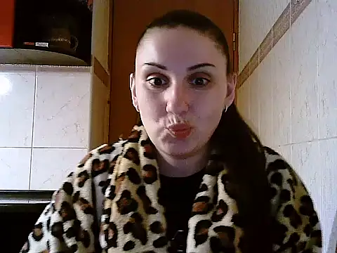 Snapshot of Yuliia30 chatting on March 31, 7:03 pm Yuliia30 online show from March 31, 7:03 pm