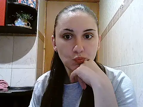 Snapshot of Yuliia30 chatting on May 23, 4:55 pm Yuliia30 online show from May 23, 4:55 pm