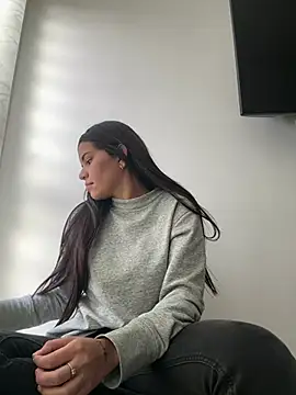 Anddyy   online show from January 31, 9:35 pm