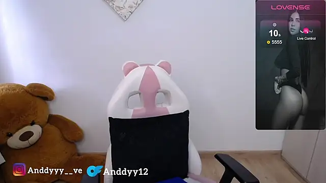 Anddyy   online show from July 24, 2:48 pm