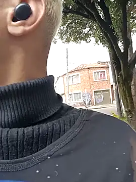 Snapshot of dany_hardy chatting on October 2, 7:43 pm dany hardy online show from October 2, 7:43 pm