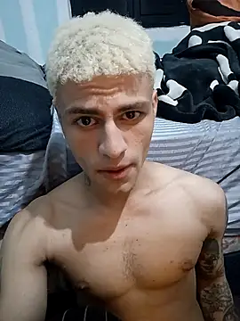 Snapshot of dany_hardy chatting on October 5, 6:23 am dany hardy online show from October 5, 6:23 am