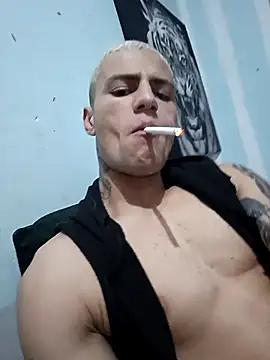 Snapshot of dany_hardy chatting on October 16, 4:13 am dany hardy online show from October 16, 4:13 am