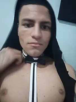 Snapshot of dany_hardy chatting on October 21, 7:25 pm dany hardy online show from October 21, 7:25 pm