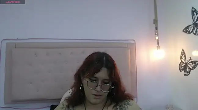 Snapshot of kathepickmanx chatting on March 2, 3:02 am kathepickmanx online show from March 2, 3:02 am
