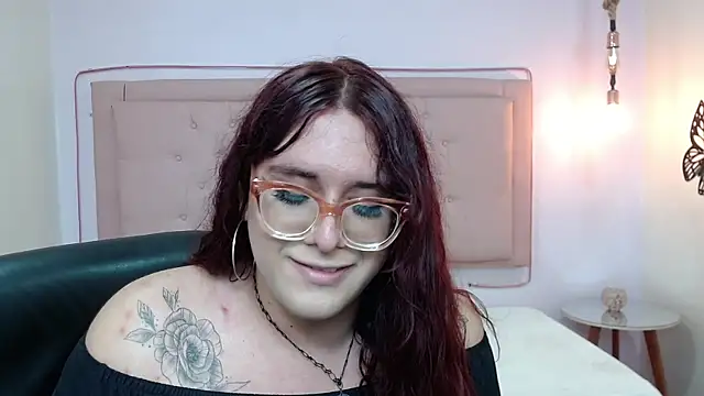 Snapshot of kathepickmanx chatting on September 13, 3:28 am kathepickmanx online show from September 13, 3:28 am