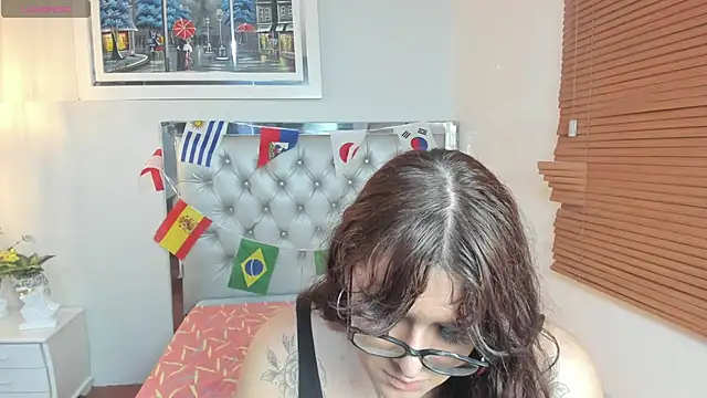 Snapshot of kathepickmanx chatting on June 19, 4:06 am kathepickmanx online show from June 19, 4:06 am