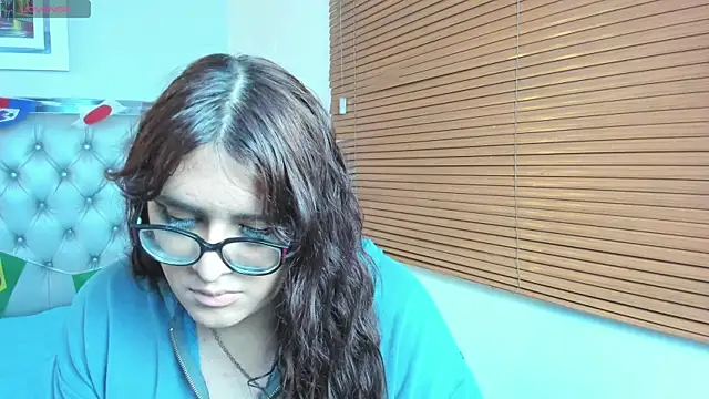 Snapshot of kathepickmanx chatting on June 27, 3:33 am kathepickmanx online show from June 27, 3:33 am