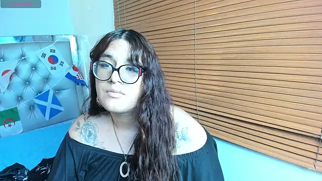Snapshot of kathepickmanx chatting on July 5, 3:45 am kathepickmanx online show from July 5, 3:45 am