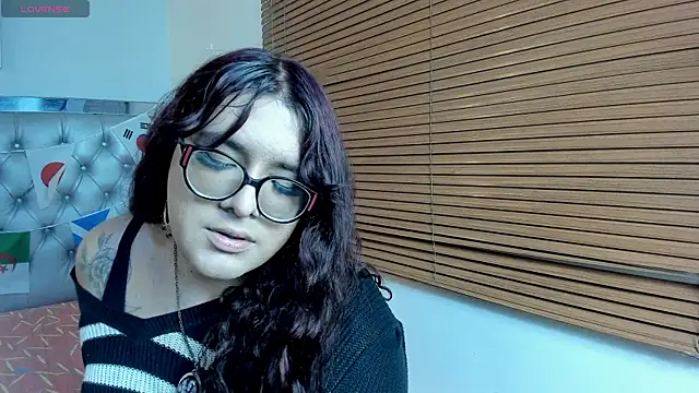 Snapshot of kathepickmanx chatting on July 16, 3:34 am kathepickmanx online show from July 16, 3:34 am