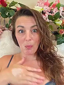 cumtomama online show from June 5, 12:11 pm