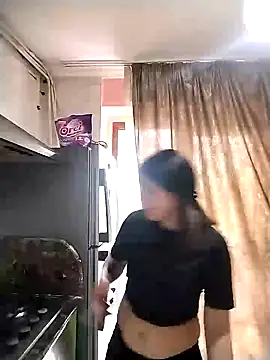 Rosanna Rennie online show from February 19, 10:56 am