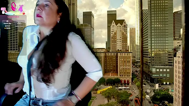 Snapshot of Miiss_eva chatting on March 1, 11:28 am Miiss eva online show from March 1, 11:28 am
