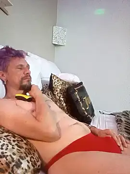 AQuickPhyx online show from March 2, 3:45 am