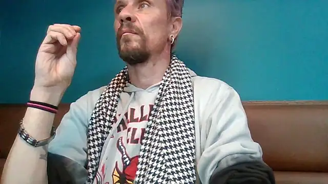 AQuickPhyx online show from March 14, 11:32 pm