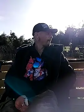 AQuickPhyx online show from March 16, 4:12 pm