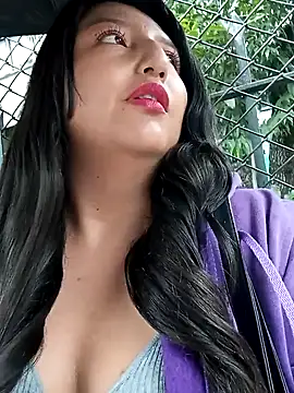 Melyy Edii online show from February 11, 8:20 pm