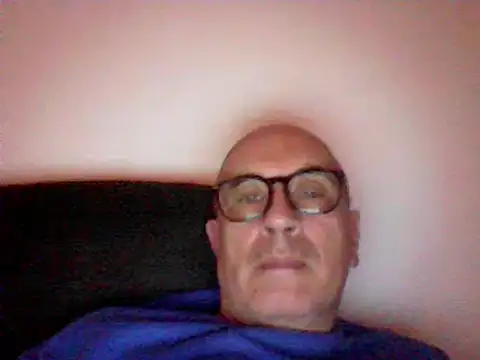 Snapshot of rubens1 chatting on December 20, 8:01 pm rubens1 online show from December 20, 8:01 pm