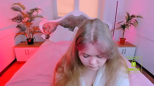 Erica  Alta online show from October 16, 5:41 am