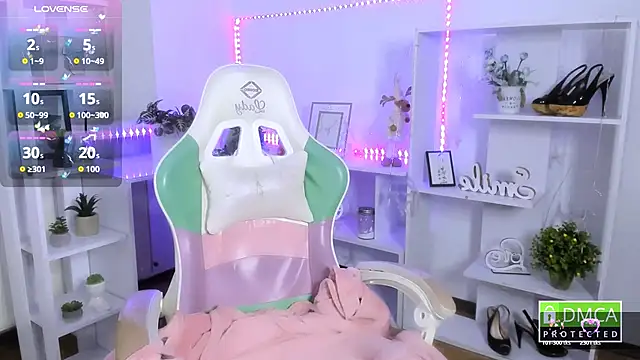 Erica  Alta online show from February 6, 6:40 am