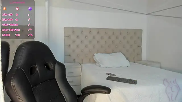 BellaaStorm online show from September 26, 9:08 pm