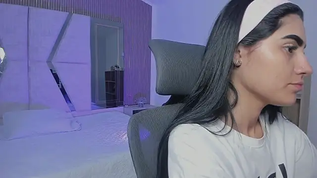 BellaaStorm online show from October 2, 2:24 pm