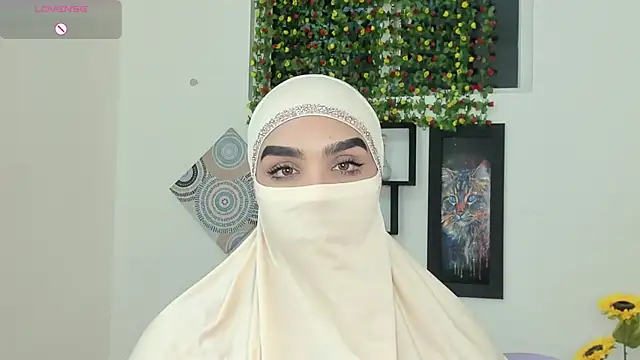 Snapshot of Maissa_Alabi chatting on October 6, 6:16 pm Maissa Alabi online show from October 6, 6:16 pm