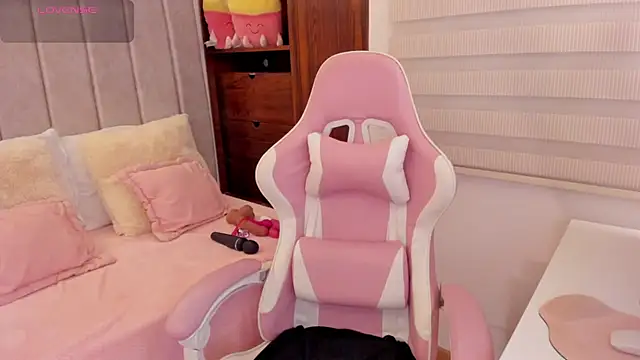 tamy xoo online show from September 12, 8:20 pm