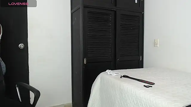 avis lara online show from March 14, 5:16 am