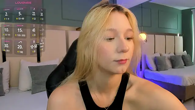 Snapshot of shatall_rouge chatting on January 22, 5:28 pm shatall rouge online show from January 22, 5:28 pm