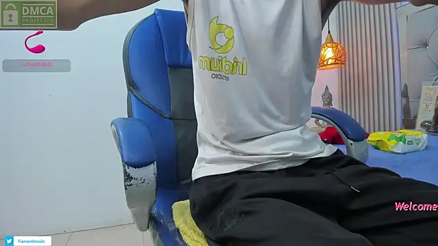 Snapshot of HarolddXL chatting on November 10, 1:32 pm HarolddXL online show from November 10, 1:32 pm