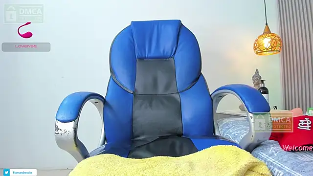 Snapshot of HarolddXL chatting on November 27, 2:52 pm HarolddXL online show from November 27, 2:52 pm