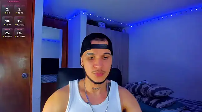 austinoficial online show from March 11, 4:10 am