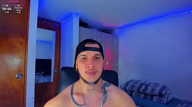 austinoficial online show from March 21, 8:39 am