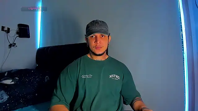 austinoficial online show from July 29, 10:08 pm