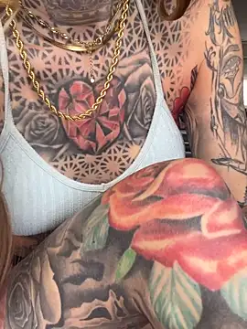 Black sweet Rose online show from March 31, 8:37 am