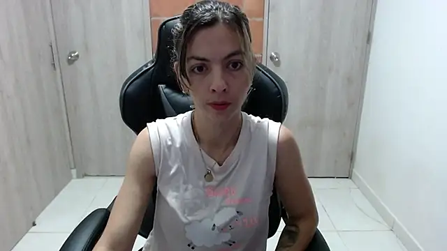 Princezzlove3 online show from March 14, 11:56 am