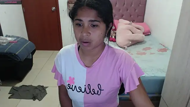 july-feria online show from October 25, 10:15 pm